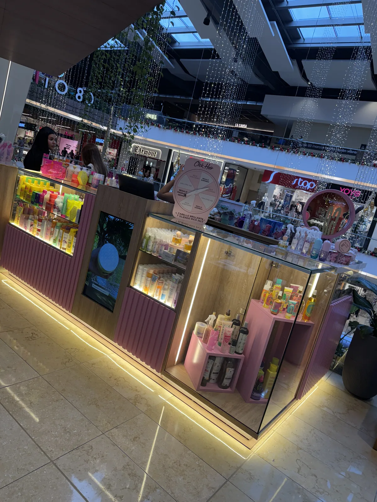 Punto de venta de Primor en un centro comercial